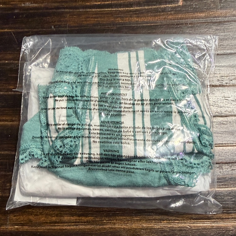 Honeydew Intimates Green and White Lace Panties Set - Picture 3 of 4